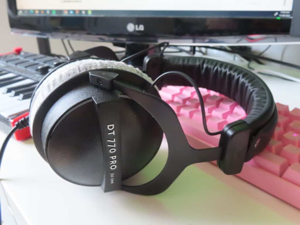 A picture of Beyerdynamics DT770 Pro 250 ohm headphones on my desktop.