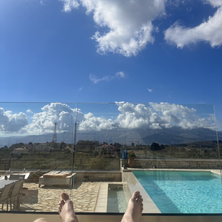 A33C486D-DA7E-4E6D-91F6-F40B937C2E1D